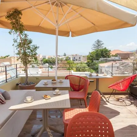 C Hotel apartamentowy Retimno